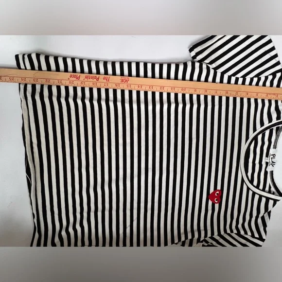 Play Comme des Garcons T Shirt black& white stripe size Large. Never worn. - Picture 4 of 4